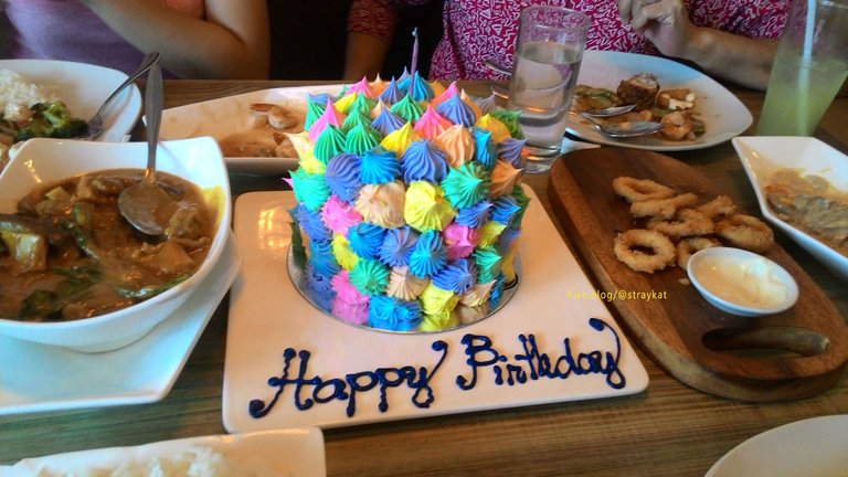 My sister's cake. It's so colorful so I'll borrow it for my birthday post as well. Lol.