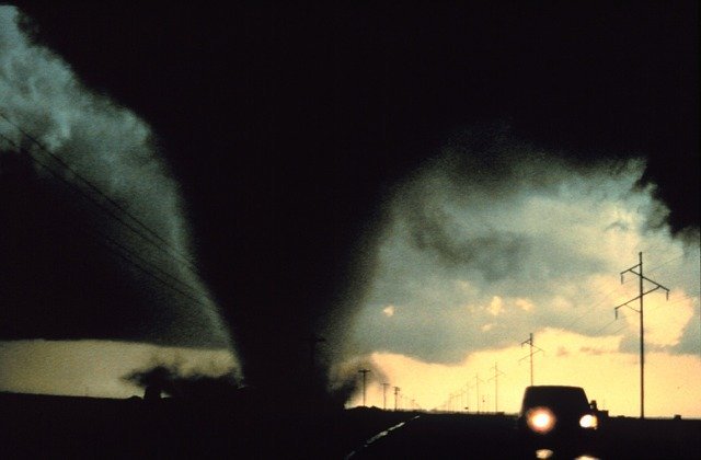 tornado541911_640.jpg