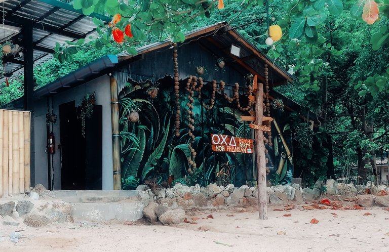 oxa beach party area koh phangan 15.jpg