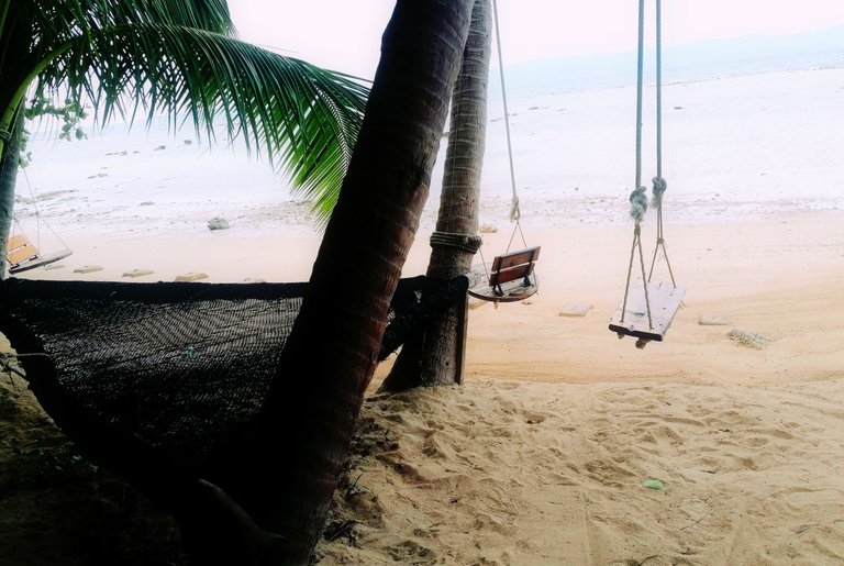 oxa beach party area koh phangan 13.jpg