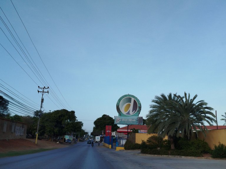 w.jpg