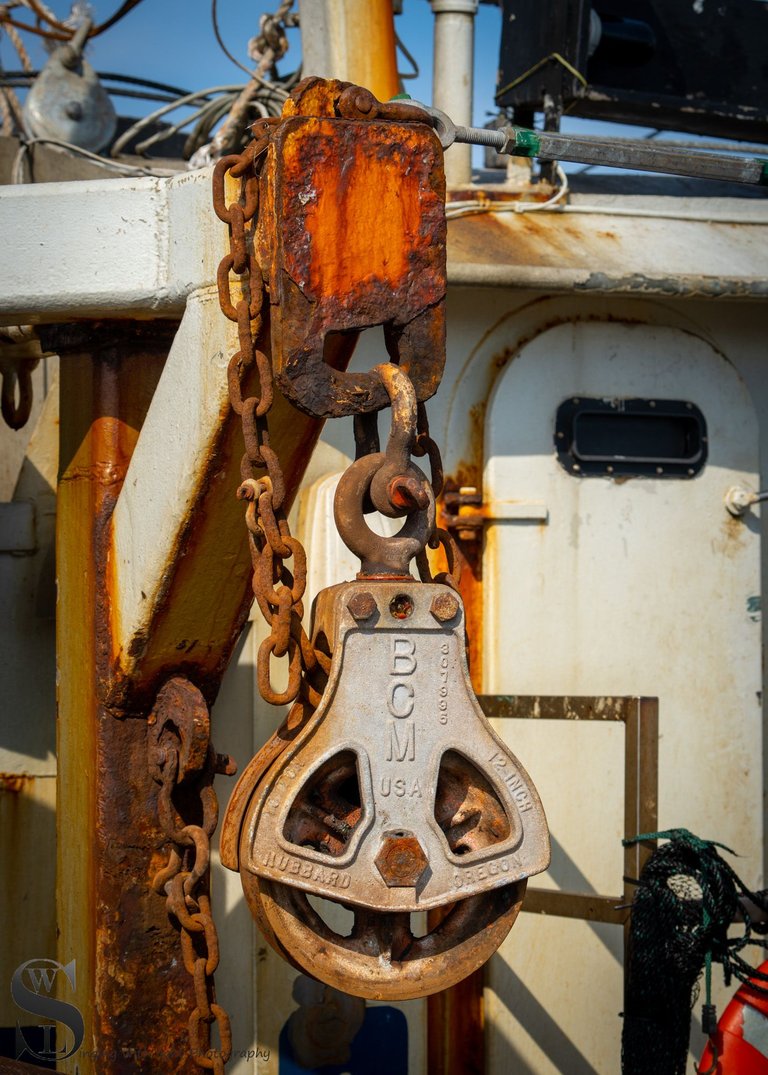 rusty detail at the port-3.jpg