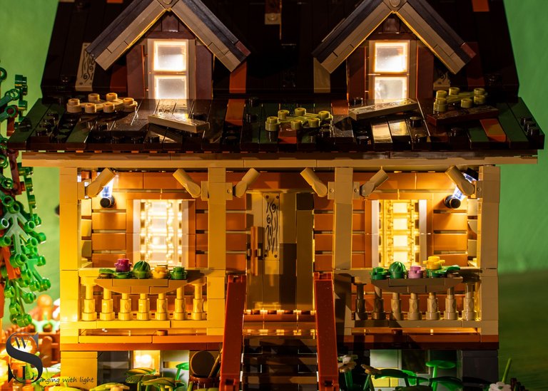 wood cabin-3.jpg