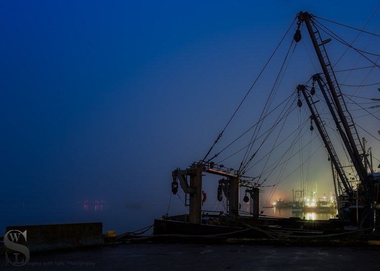 early morning at the port-5.jpg