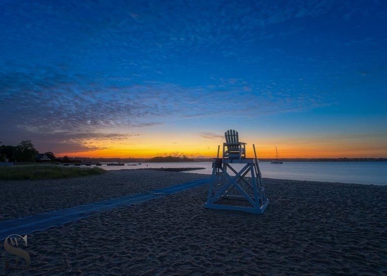 Lifeguard towers_-3.jpg