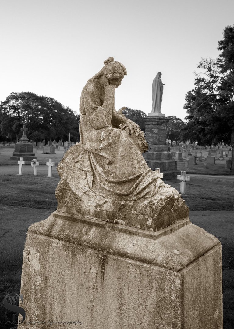 mono St Marys cemetery-5.jpg