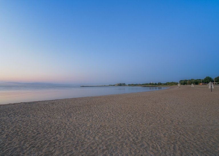www East Beach-5.jpg