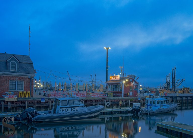 walk at the port-4.jpg
