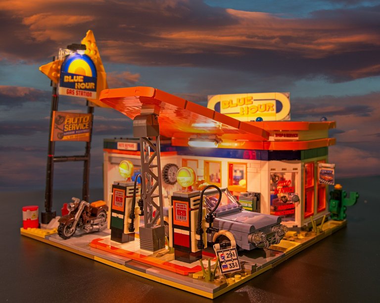 lumibricks Gas Station 1608PCS.jpg