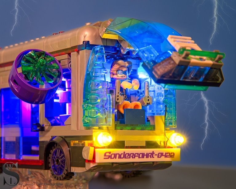 Lumi mfuture bus-2.jpg
