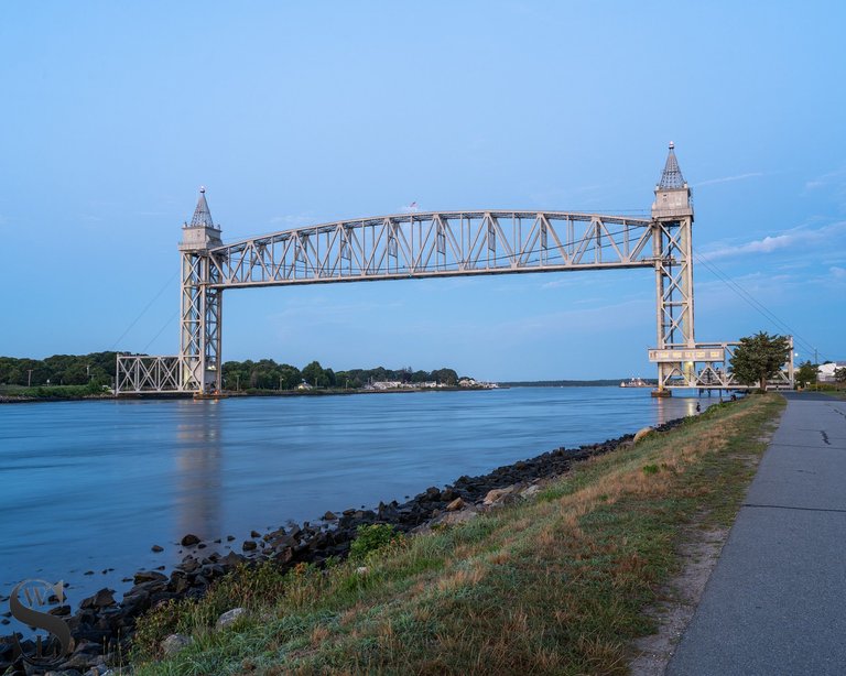 canal rail bridge.jpg