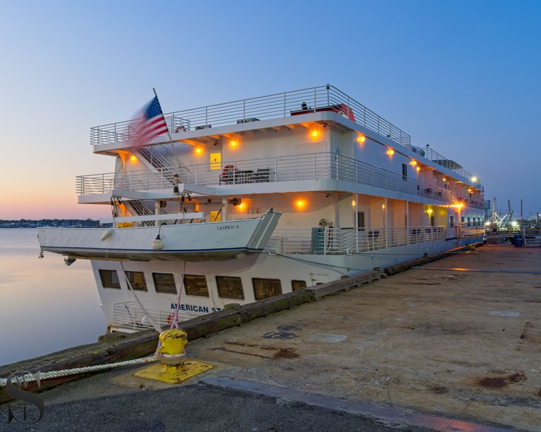 seastreak and american star-3.jpg