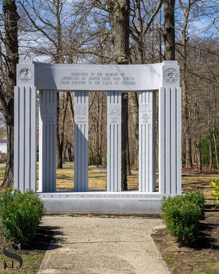 ww walk memorials-2.jpg