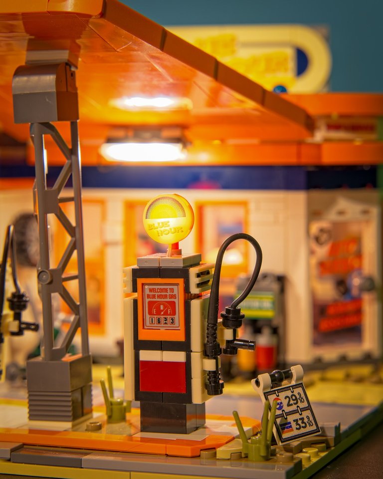 lumibricks Gas Station 1608PCS-7.jpg