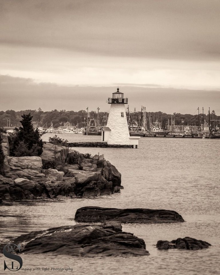Palmer Island Lighthouse.jpg