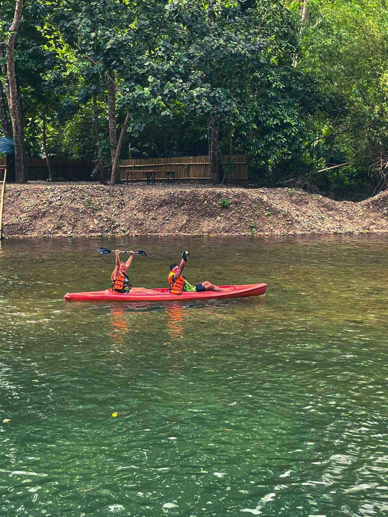 kayaking taas kamay.jpg