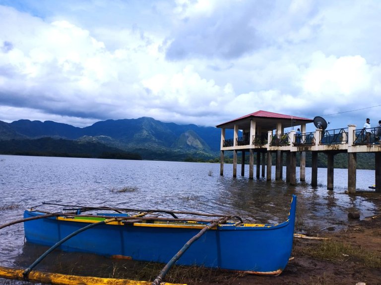 viewdeck and the boat.jpg