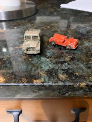 rsz_old_toy_cars.jpg