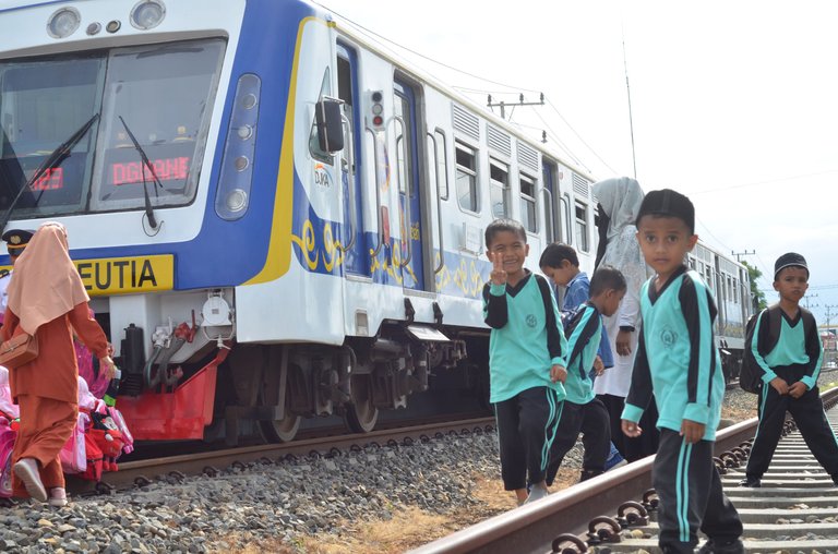 Electric Train In Aceh-22, 2023 by Jamaluddin-Lodinla 7.JPG