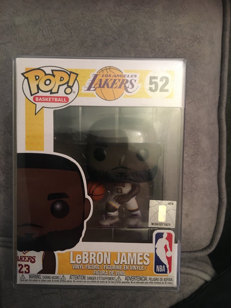 LEBRON 1.png