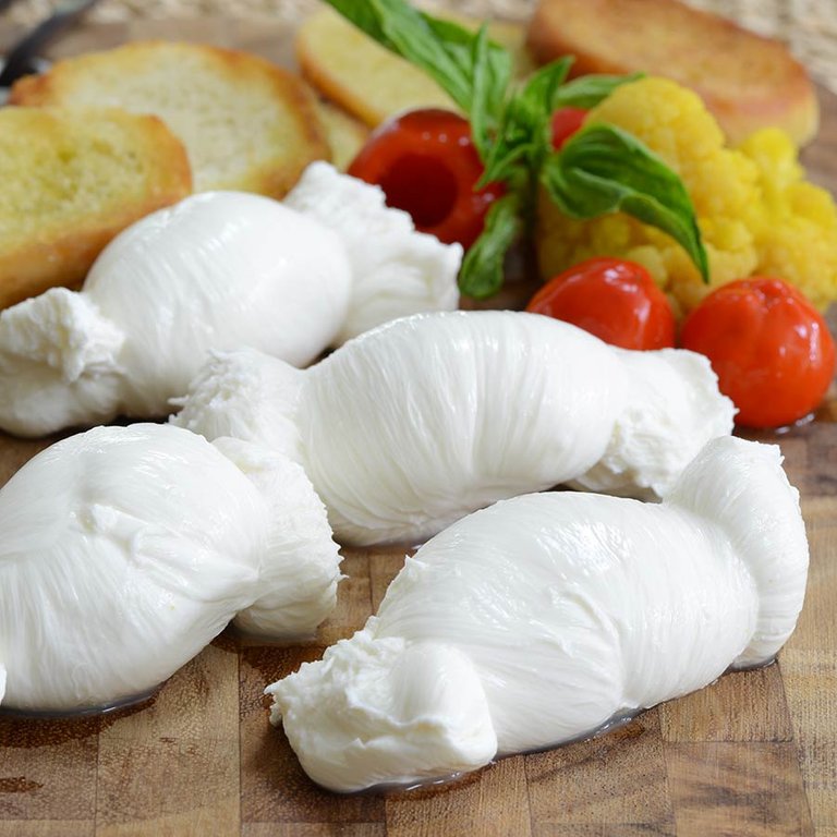 nodini-di-mozzarella-fior-di-latte-250g_il-trovatore.jpg