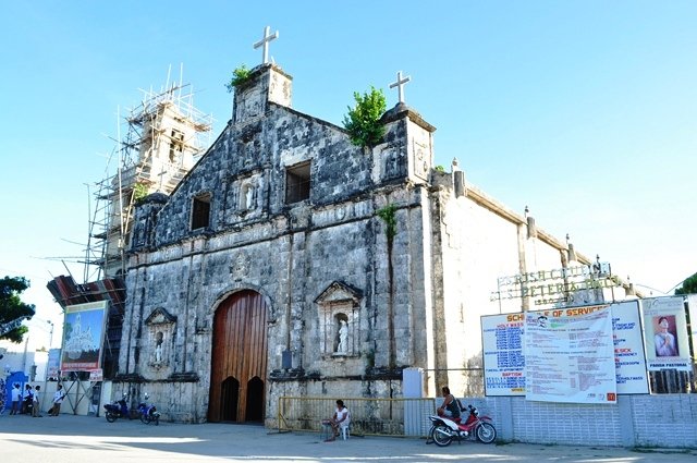 Sts._Peter_and_Paul_Parish_Church,_Bantayan,_Cebu.jpg