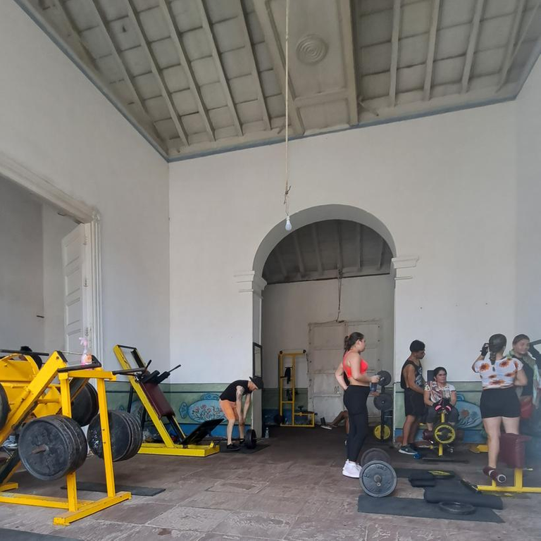 Gimnasio en Trinidad que acepta Bitcoin