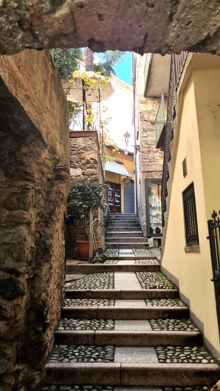 stairs_stresa.jpg