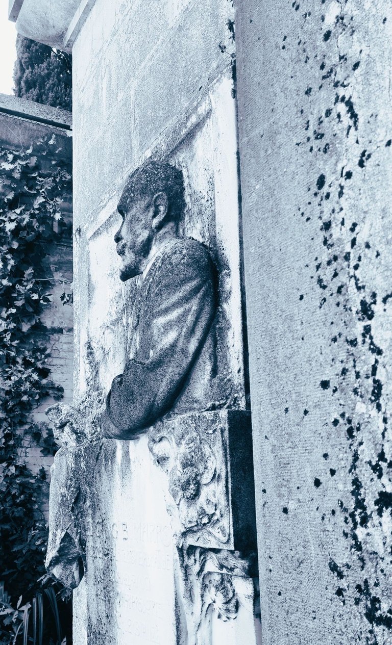 apeak1.jpg