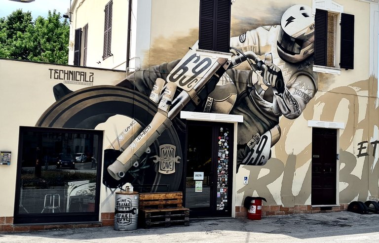 Italy_murals_biker.jpg