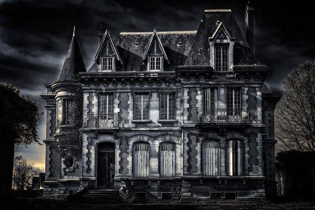httpspixabay.comphotosvilla-house-grim-dark-old-villa-3237114.jpg