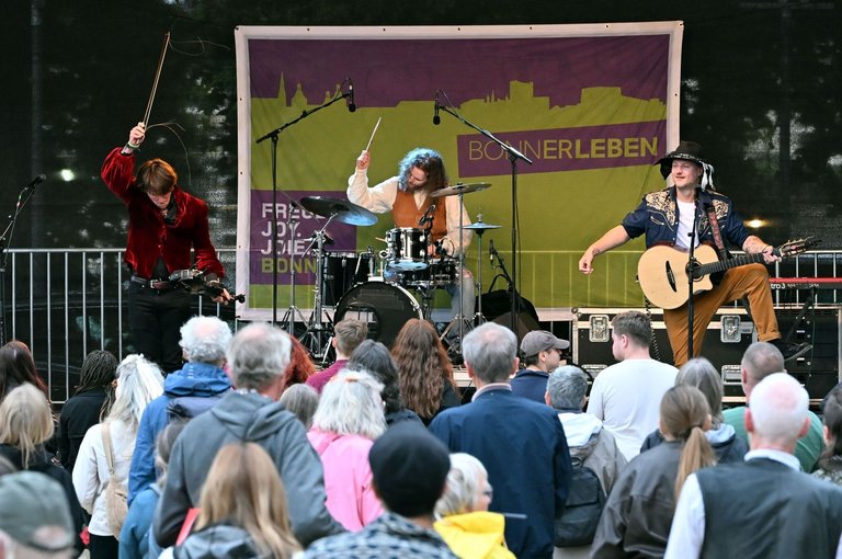 Sabine Buttner Photo BONN 2.jpg