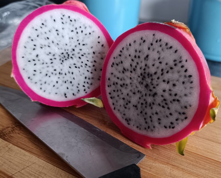 First pitaya smoothie of 2025 (2).jpg
