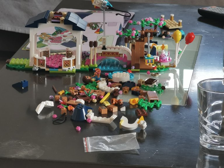 first solo building lego friends (4).jpg