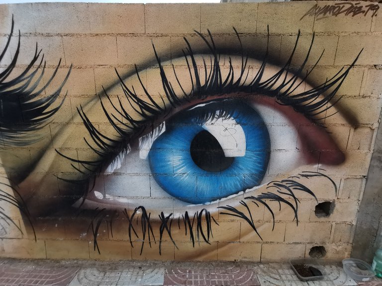 Eyes street art RDM (10).jpg