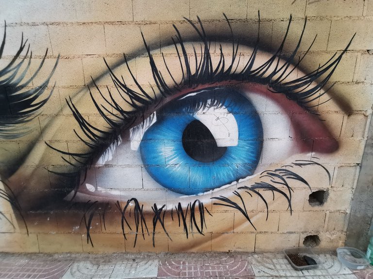 Eyes street art RDM (4).jpg