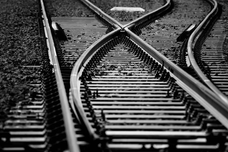 Tracks1.jpg