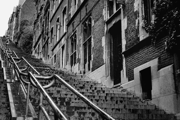 Stairs5.jpg