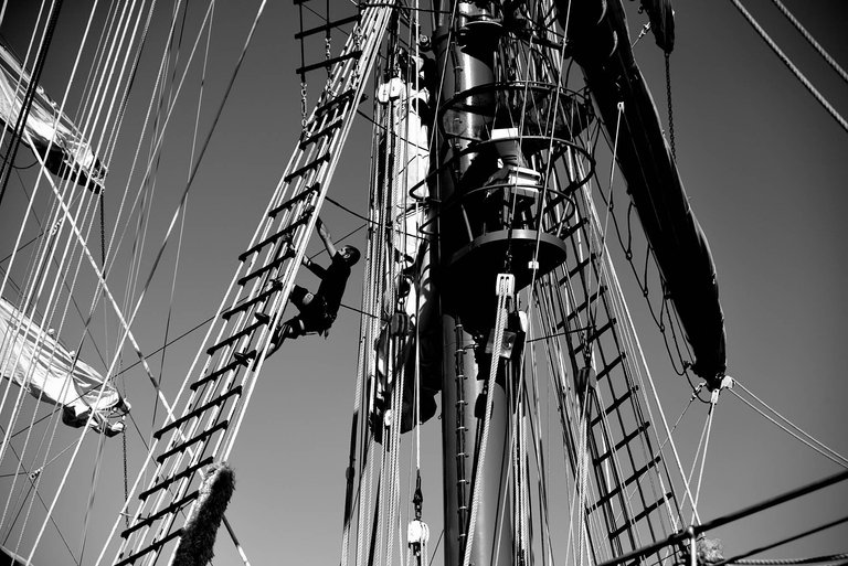 Mast4.jpg