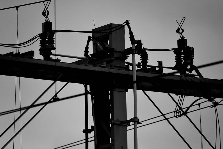 Tracks4.jpg