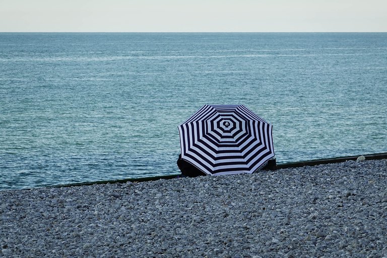 Beach1.jpg