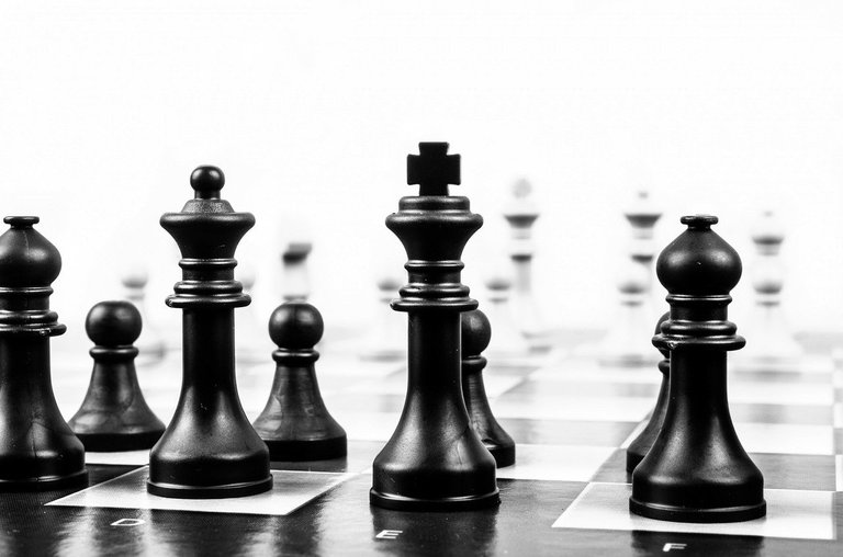 chess-g3357b4b03_1280.jpeg