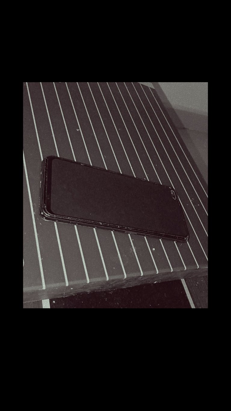 Alone, Offline, Vibing : My Simple Recharging Routine.