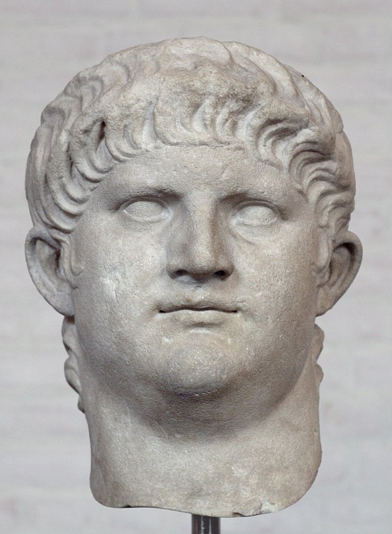 800px-Nero_Glyptothek_Munich_321.jpg