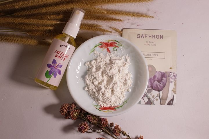 saffron-organic-mask-6005536__480.jpg