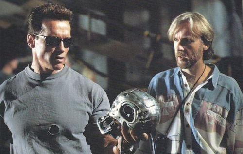 Terminator_2_Schwarzenegger.jpg
