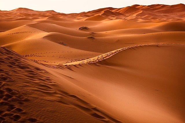 desert-g6a47b31d5_640.jpg