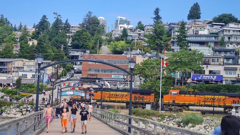 White rock pier