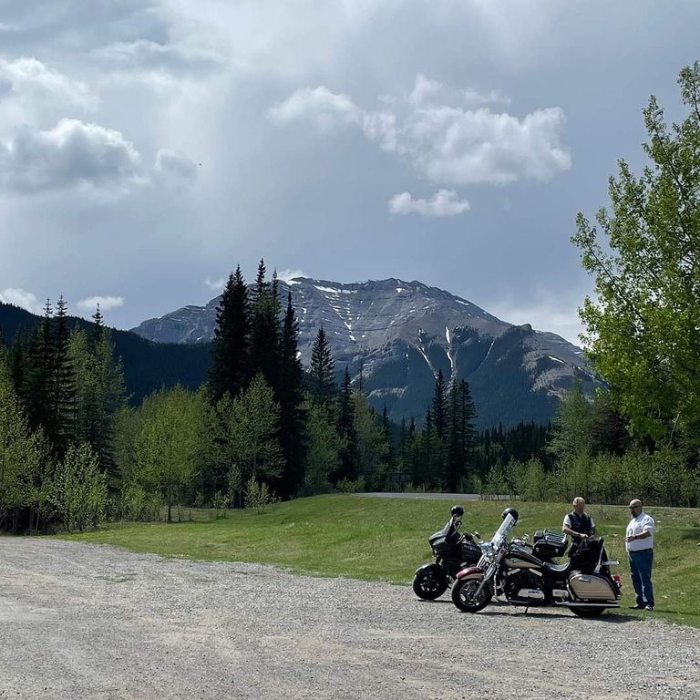 Sheep River Parking lot view.jpeg