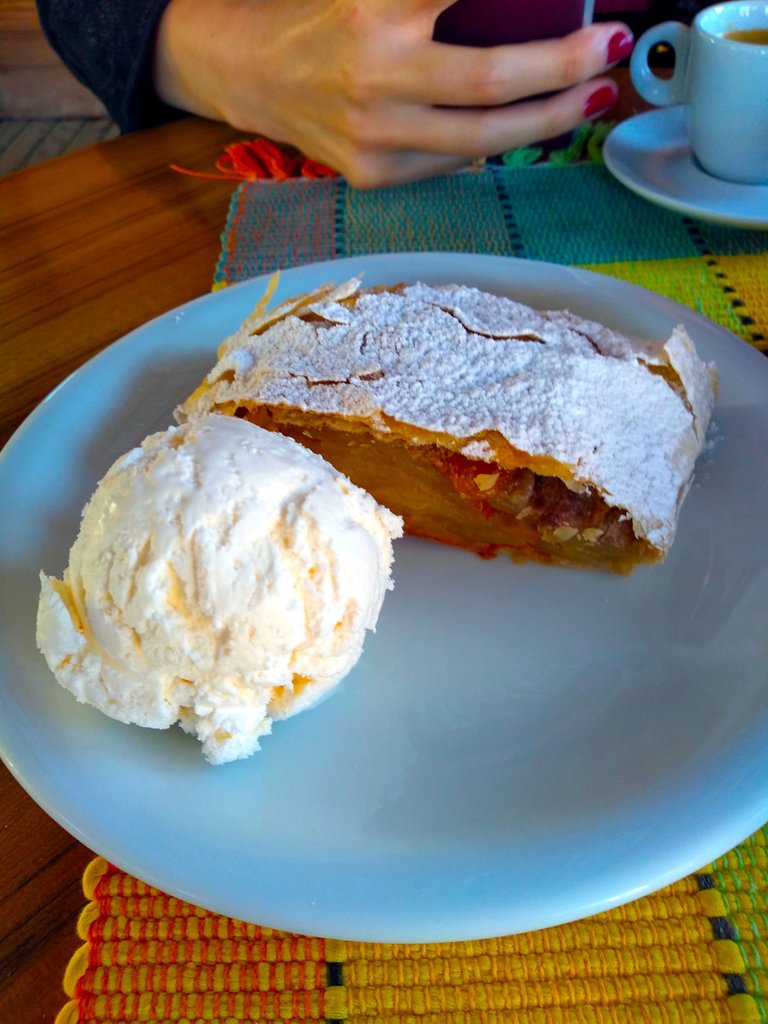 Apple Strudel with Cream Gelato